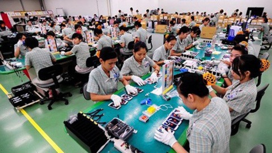 Vietnam enjoys US$3.74 bln trade surplus in Q1 despite COVID-19